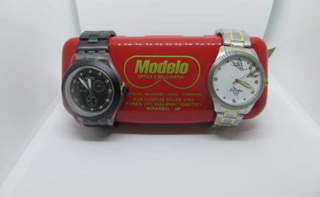 Óptica Modelo - relógios em oferta (foto: loja)