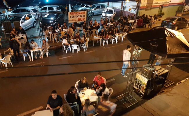 Público lotou o 2º Festival de Coxinhas da Fritos (Foto: Juliana Elias)